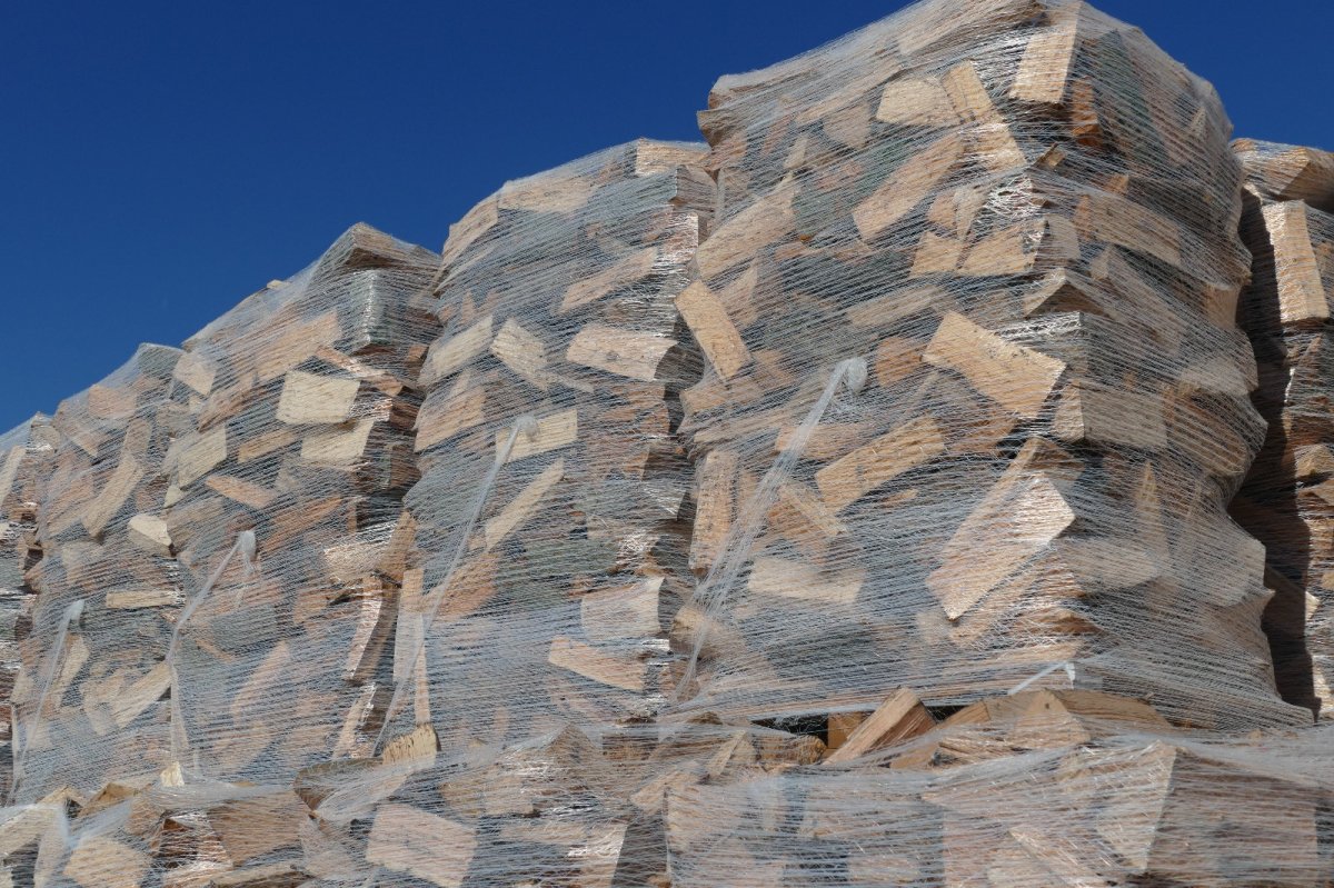 Bientôt AP Bois sera en mesure de vous livrer du bois de chauffage en palette